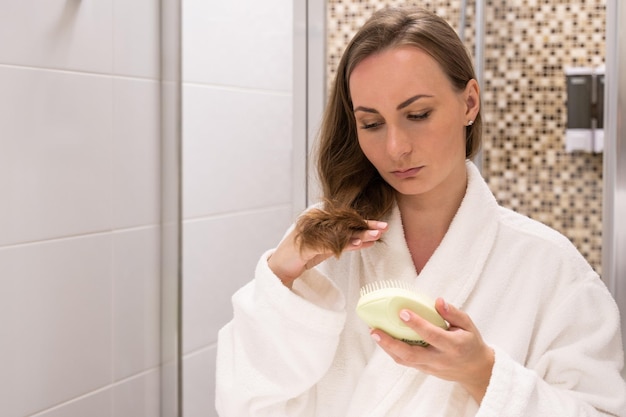 Jak nakładać peeling na włosy, aby uzyskać najlepszy efekt?