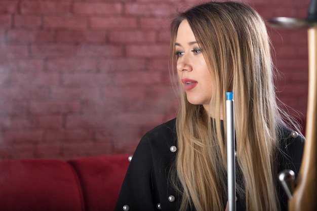 Jak pielęgnować włosy po keratynowym prostowaniu, by dłużej zachowały efekt?