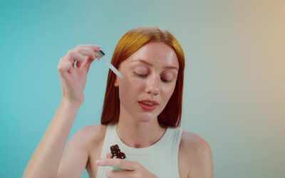 Serum na mokrą czy suchą skórę – jak prawidłowo je nakładać?