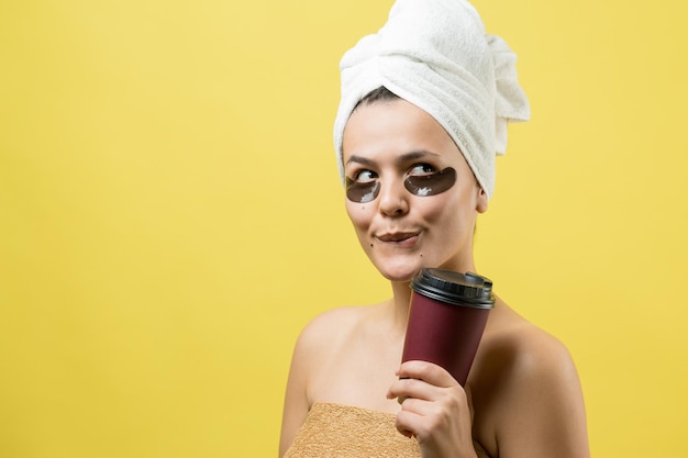 Jakie korzyści daje peeling kawowy dla skóry?