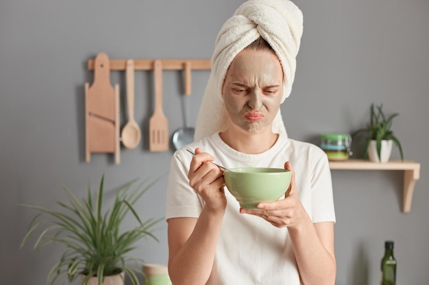 Jak zrobić maskę na włosy z domowych składników?